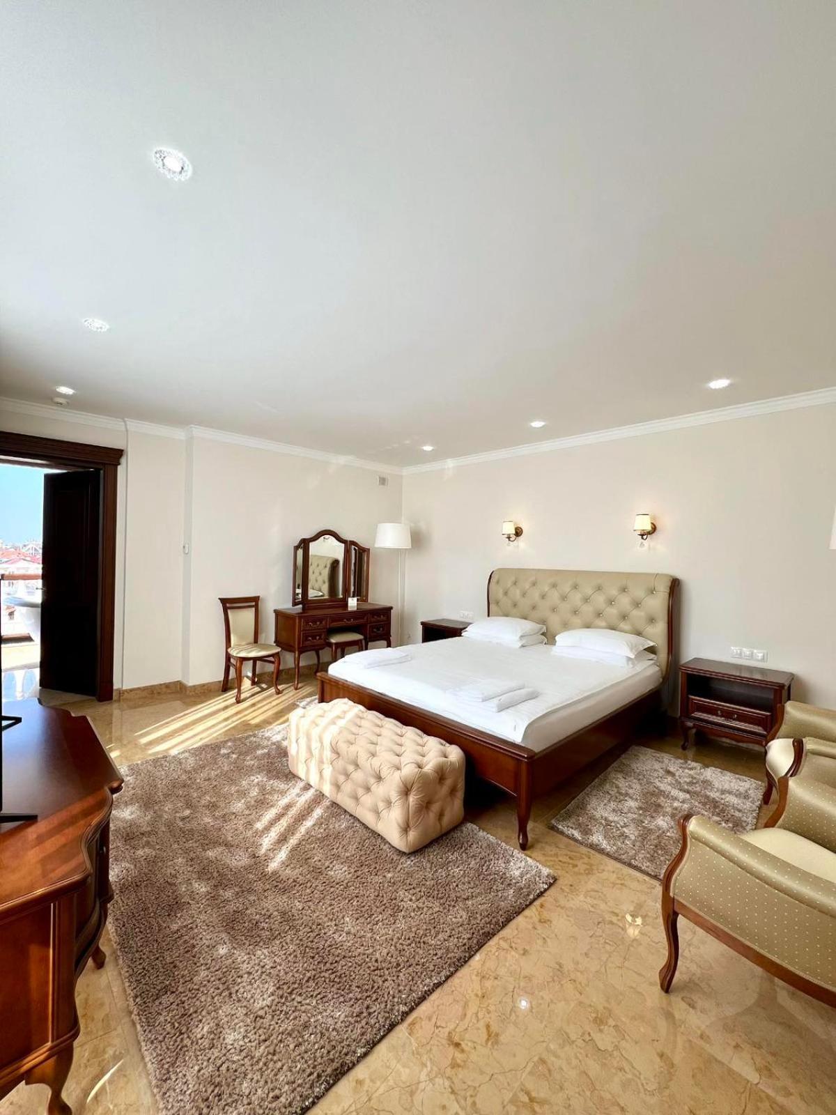Ambassador Hotel Kişinev Dış mekan fotoğraf