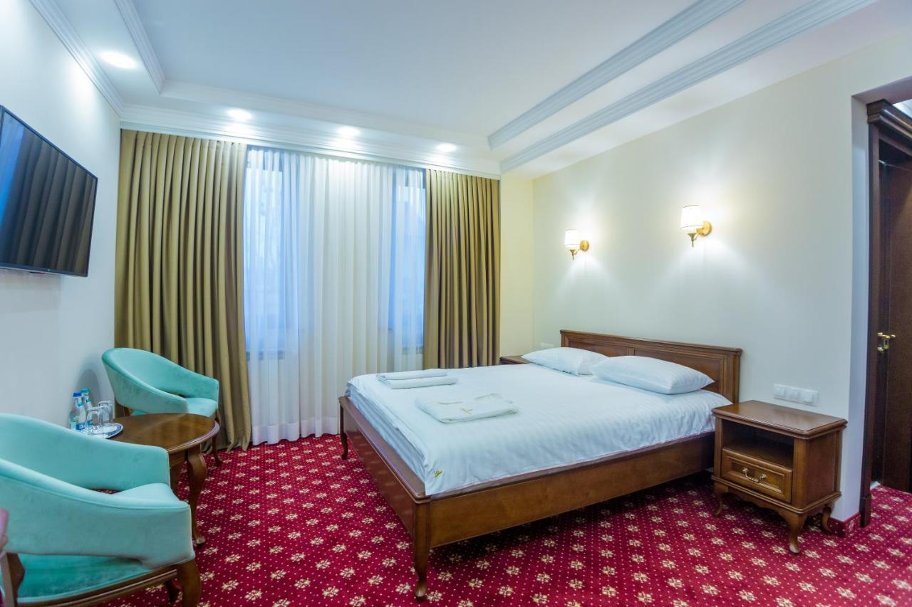Ambassador Hotel Kişinev Dış mekan fotoğraf