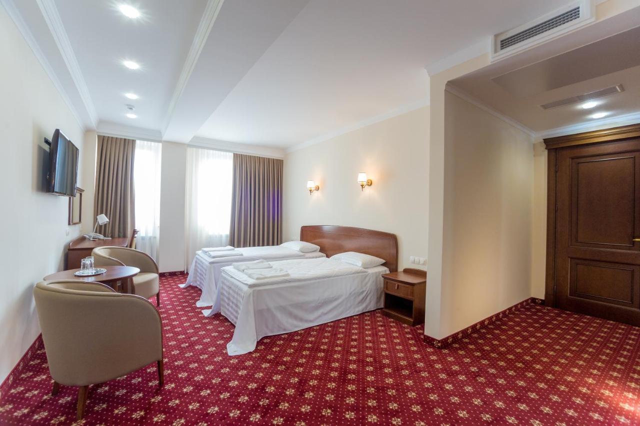 Ambassador Hotel Kişinev Dış mekan fotoğraf
