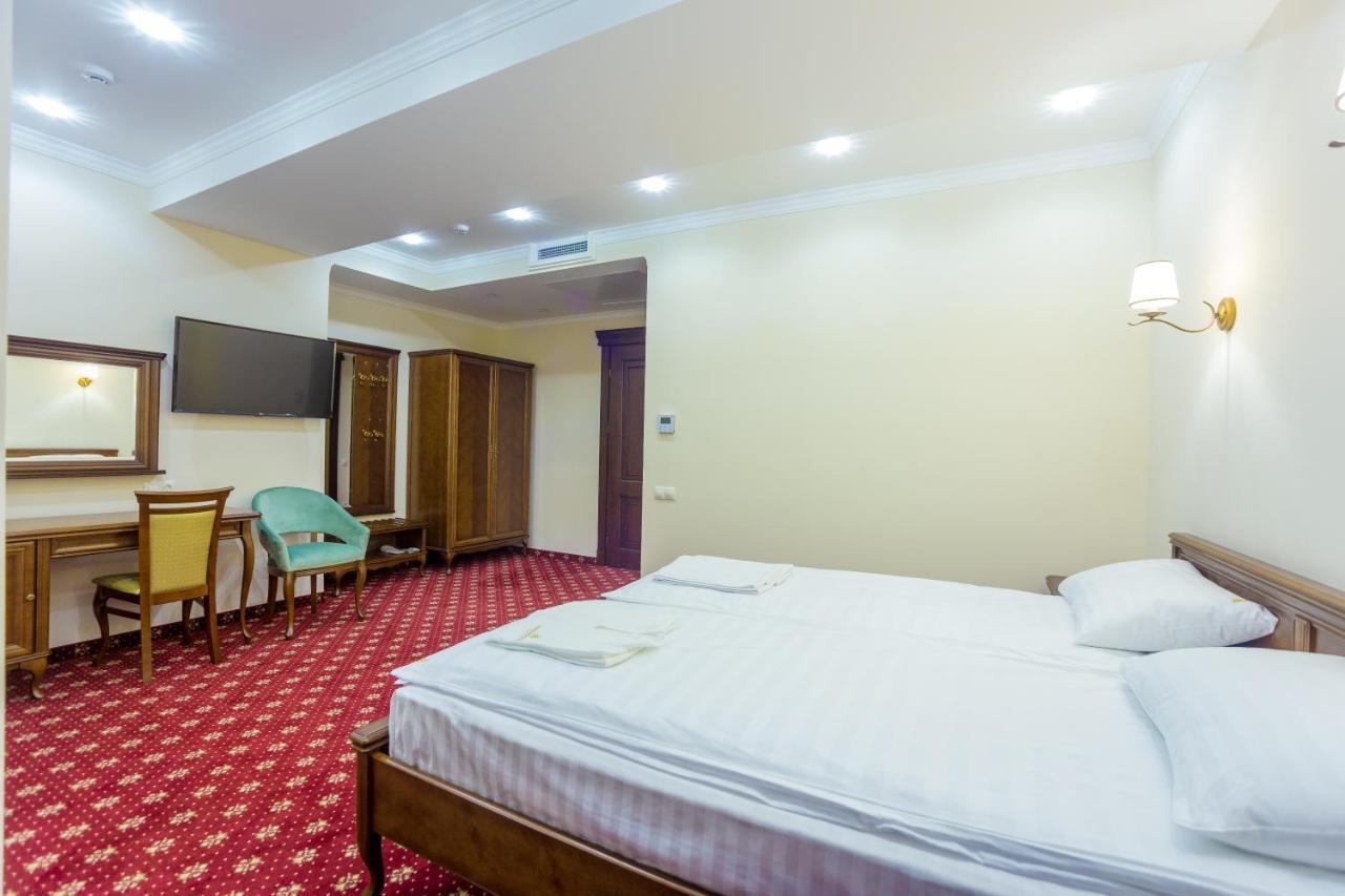 Ambassador Hotel Kişinev Dış mekan fotoğraf